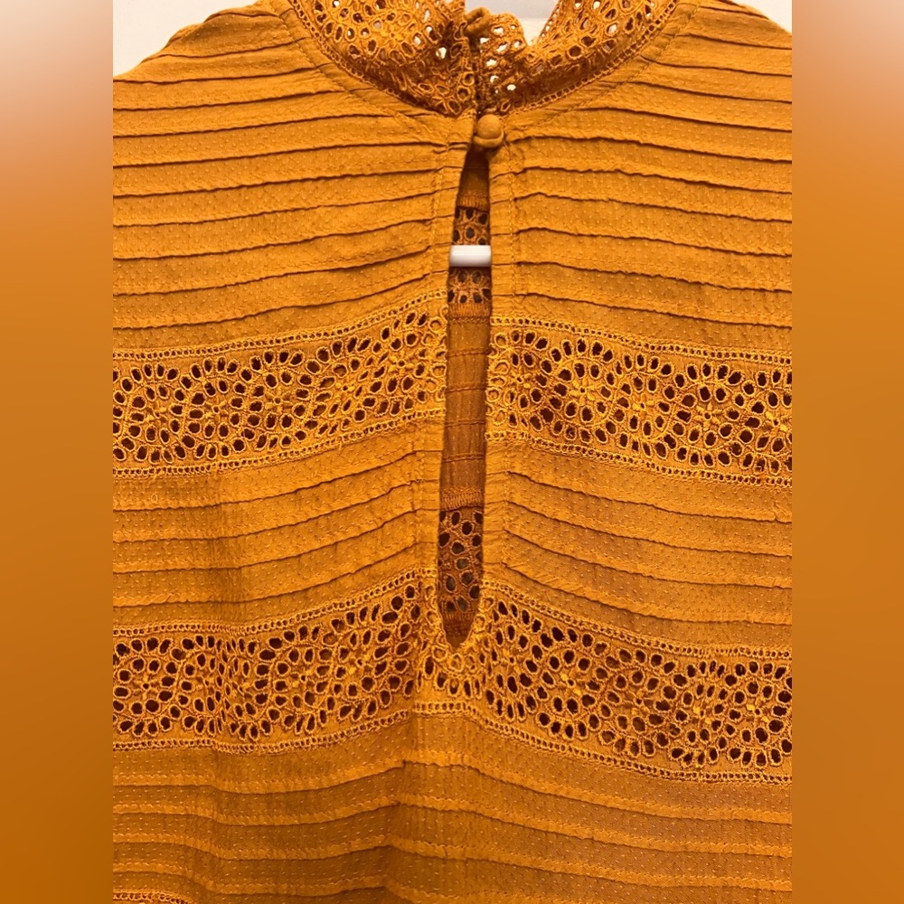 Free people eyelet top long sleeve size XS - Picture 4 of 7